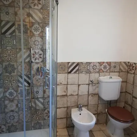 Rustico Lo Scarpone Vakantiehuis *
