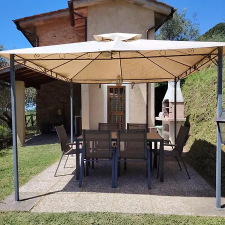 Rustico Lo Scarpone * カマイオーレ