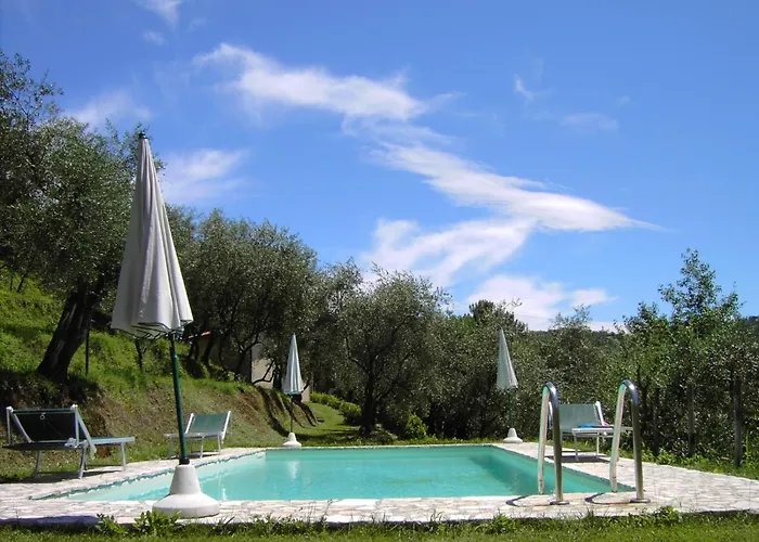 Rustico Lo Scarpone Дом отдыха Камайоре