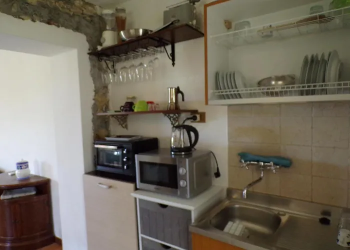 Rustico Lo Scarpone Камайоре